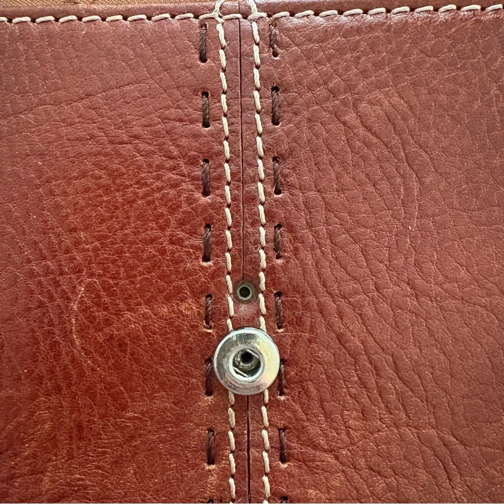 Fossil Tri-Fold Brown Leather Wallet